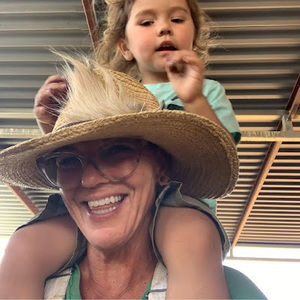 Meet your Posher, Amy lee